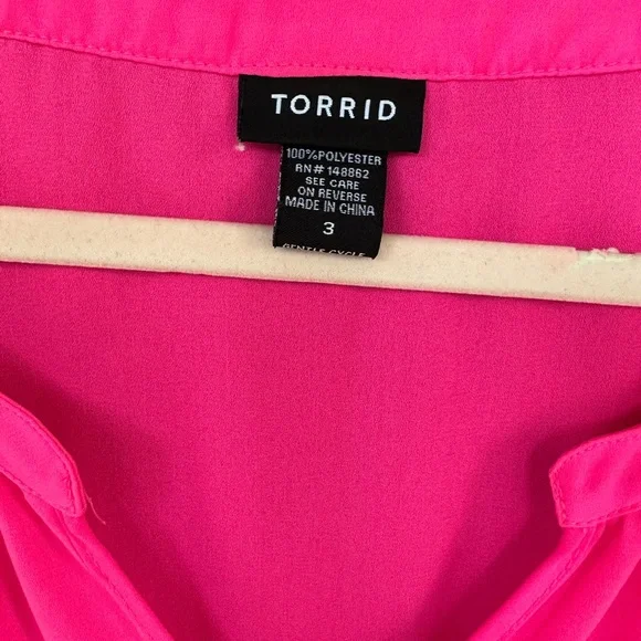 Neon pink Torrid Sleeveless top - Picture 2 of 6